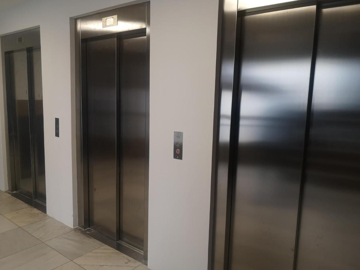 Apartamento Rosa Puerta Del Sol Daire Madrid Dış mekan fotoğraf