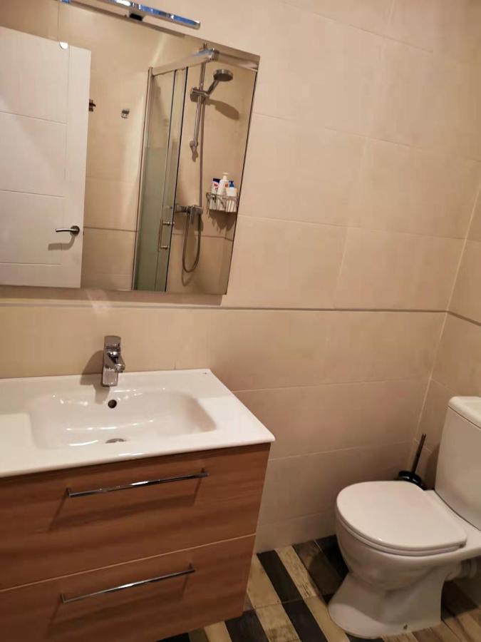 Apartamento Rosa Puerta Del Sol Daire Madrid Dış mekan fotoğraf
